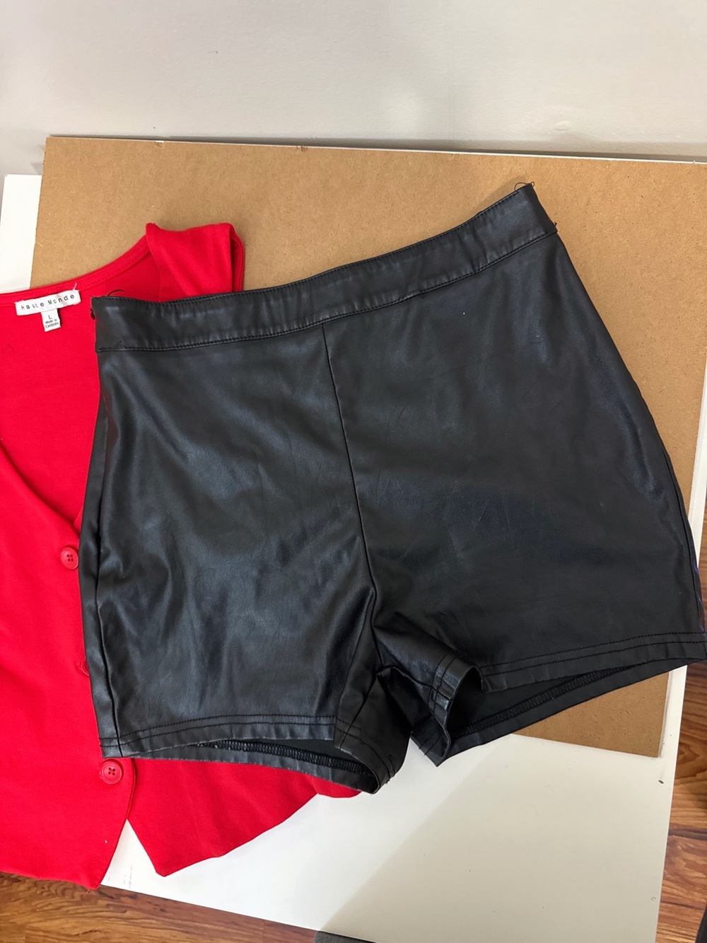 SHEIN Faux Leather High-Rise Black Women's Shorts Size 6,Medium